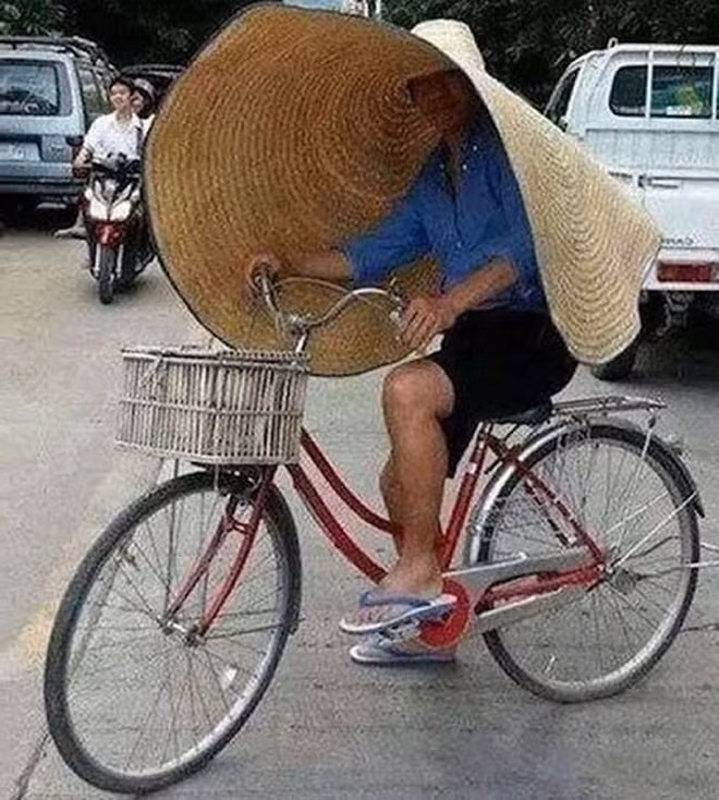 mac gi ra duong giua tiet troi nang 40 do? hinh anh 1