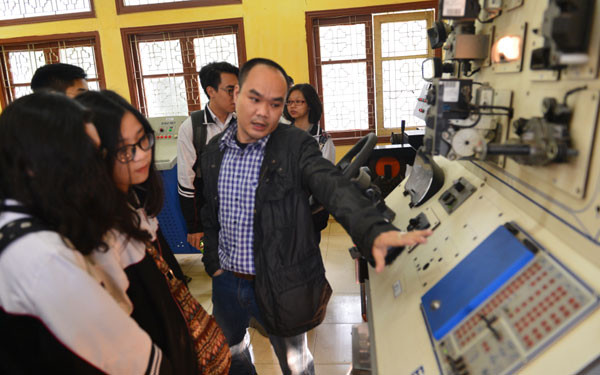 không vào lớp 10 công lập, vẫn còn cửa sáng hình 1 khong vao lop 10 cong lap, van con cua sang hinh 1