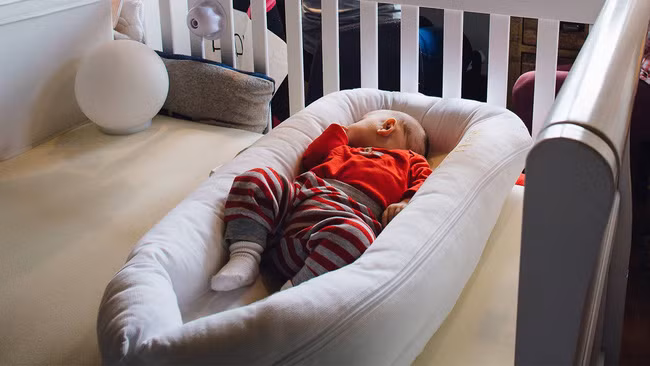 8 vật dụng quen thuộc mẹ mua cho bé cứ tưởng là tốt, ai ngờ lại tiềm ẩn những nguy cơ khôn lường này - Ảnh 4.