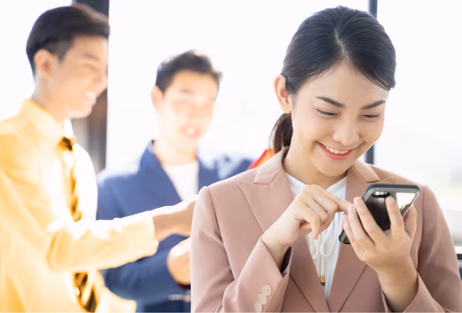 Cài App dễ dàng, khách hàng doanh nghiệp nhận muôn vàn ưu đãi từ BAC A BANK