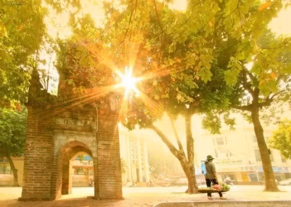 Dự báo thời tiết 22/10: Hà Nội có nắng, các vùng còn lại trên cả nước có mưa