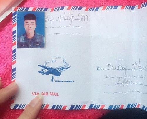 Việc tránh nhầm lẫn phong bì mừng cưới trở nên đơn giản hơn bao giờ hết. dan-anh-the-len-phong-bi-mung-cuoi-de-tranh-nham-lan-2