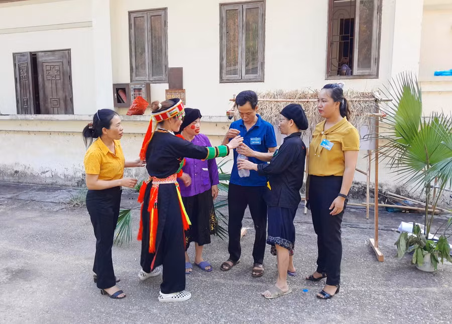 Điển hình tiêu biểu vùng DTTS có nhiều đóng góp trong phát triển kinh tế xã hội.