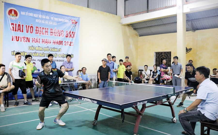 Giải Bóng bàn huyện Hải Hậu thu hút nhiều tay vợt tham gia.