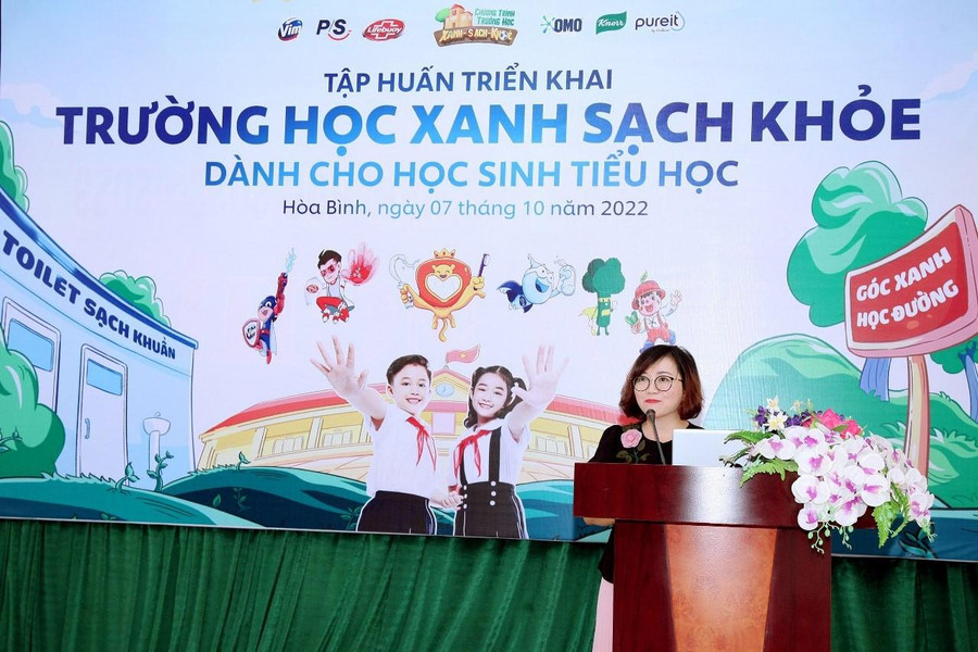 Đại diện Unilever Việt Nam phát biểu tại lễ công bố chương trình Đại diện Unilever Việt Nam phát biểu tại lễ công bố chương trình