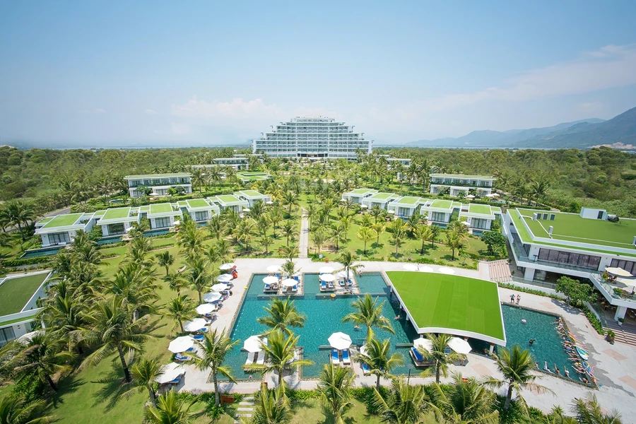 Cam Ranh Riviera Beach Resort & Spa thu hút đông đảo du khách nội địa với công suất buồng phòng lên tới 90%.