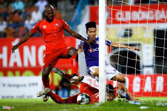 CLB Hải Phòng vất vả trụ hạng ở V.League 2019.