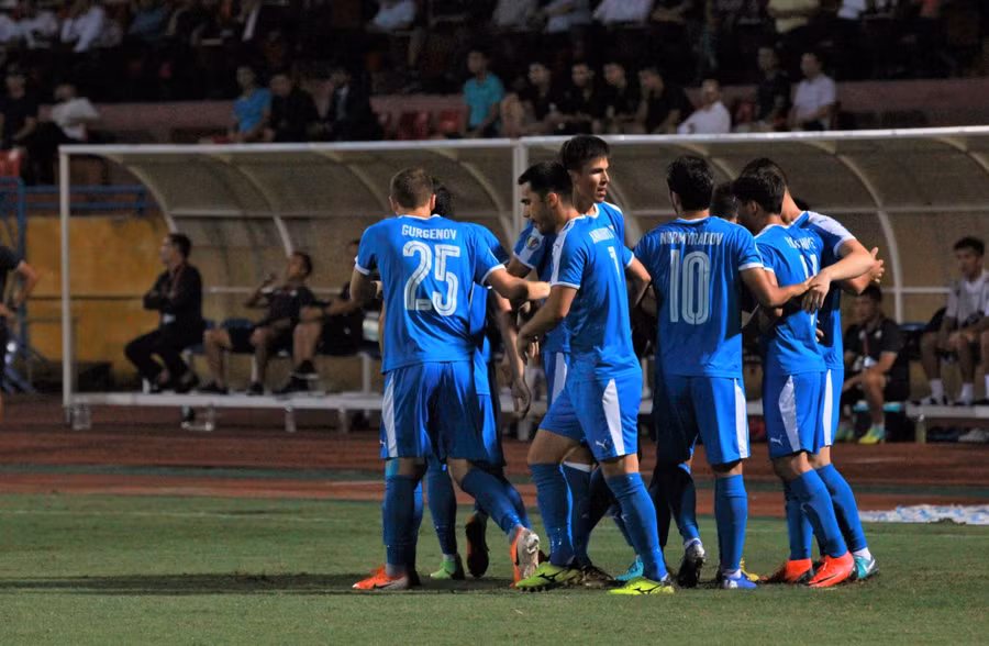 Altyn Asyr sớm vươn lên dẫn trước ngay từ phút thứ 4 với pha phản công chớp nhoáng. Người đã mở tỉ số cho đội khách là cầu thủ mang áo số 11 Myrat Yagsyyev.