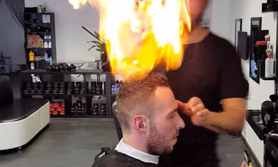 Salon ở Thổ Nhĩ Kỳ cắt tóc cho khách bằng lửa