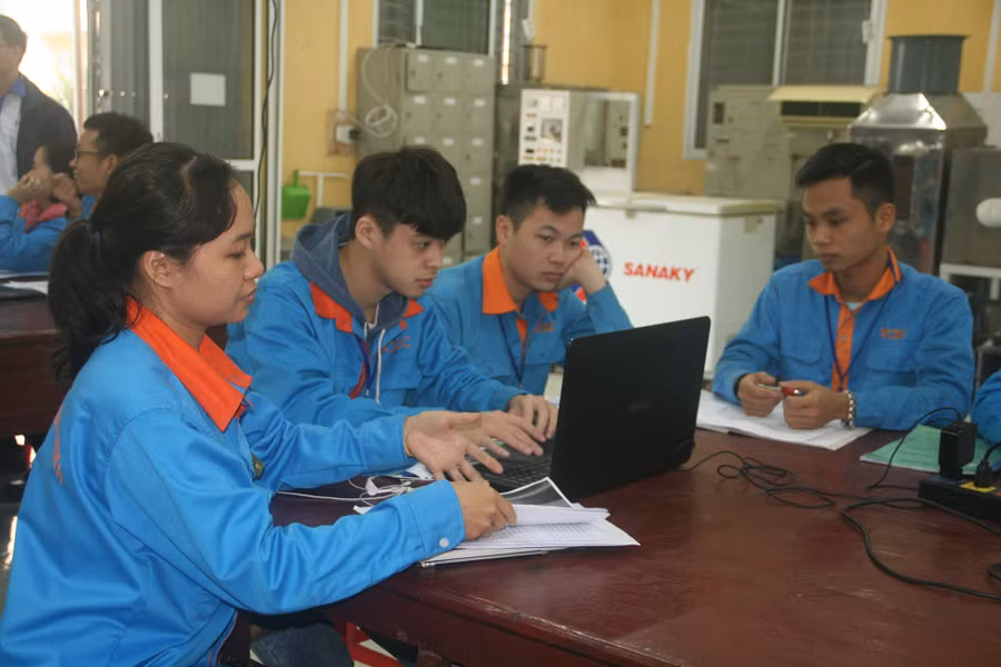 Học sinh tốt nghiệp THCS có thể đăng ký dự tuyển chương trình cao đẳng