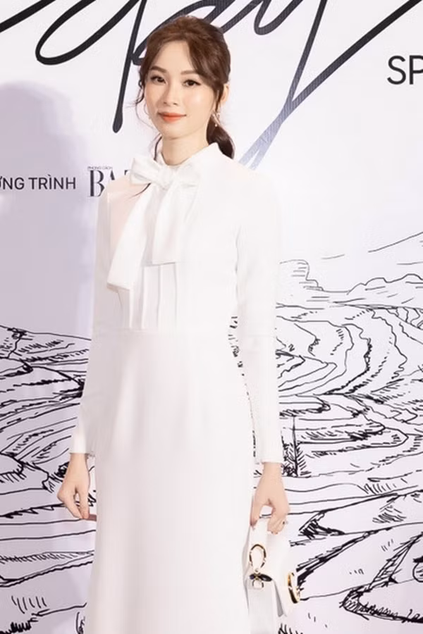 Ngoài Kỳ Duyên, đây chính là nàng Hậu mê đắm trang phục với sắc đen trắng tối giản nhất Vbiz