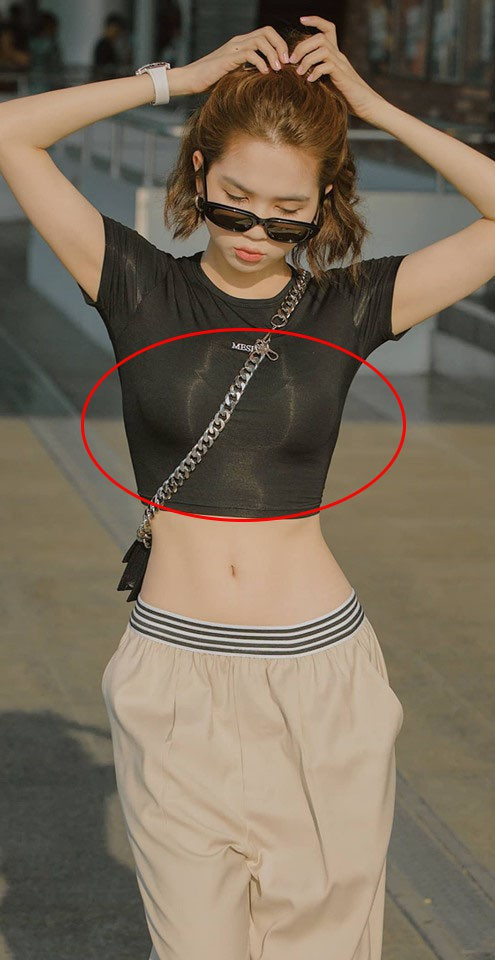 Hai món đồ dù là hàng hiệu đắt đỏ cũng có thể kém duyên khi mặc ảnh 3 Hai món đồ dù là hàng hiệu đắt đỏ cũng có thể kém duyên khi mặc ảnh 3