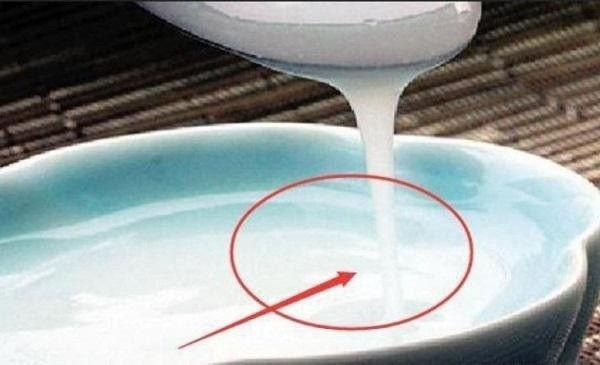 Nhờ thứ bột “thần kì” này, sàn nhà cả tuần không lau vẫn sạch bong, thơm mát
