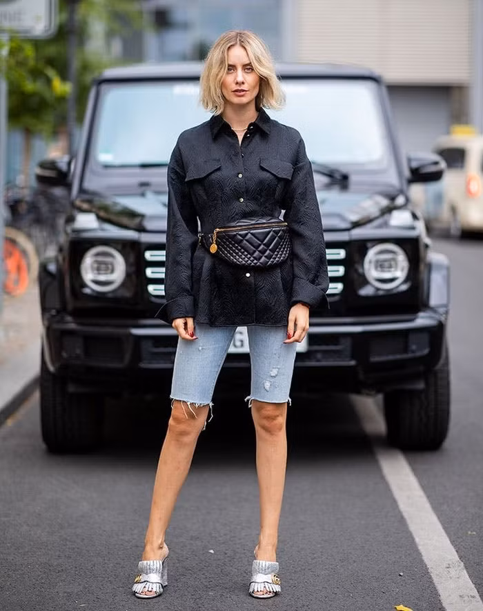 Bạn muốn mặc quần short đến văn phòng? Đừng bỏ qua 5 gợi ý cực đơn giản