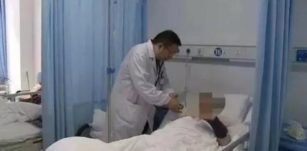 Ăn món này để qua đêm, người đàn ông bị tiêu chảy 3 ngày, suy thận cấp ảnh 1 nguoi dan ong bi tieu chay 3 ngay, suy than cap sau khi an mon nay de qua dem - 1