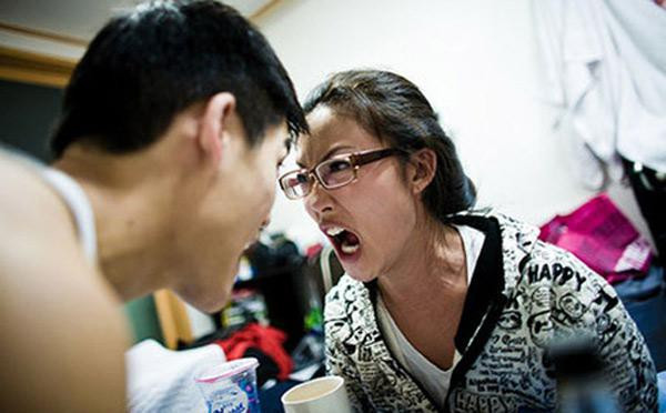 Trải nghiệm đáng sợ của cô gái bị người yêu cũ “bám dai như đỉa”