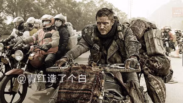 duong-ve-que-an-tet-kich-tinh-chang-kem-phim-hollywood-2