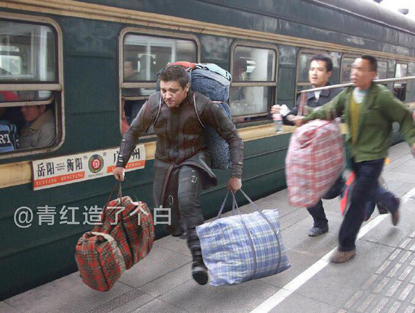 duong-ve-que-an-tet-kich-tinh-chang-kem-phim-hollywood-4