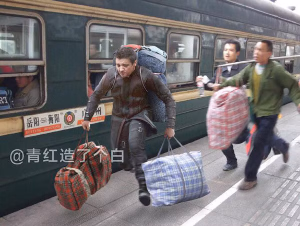 duong-ve-que-an-tet-kich-tinh-chang-kem-phim-hollywood-4