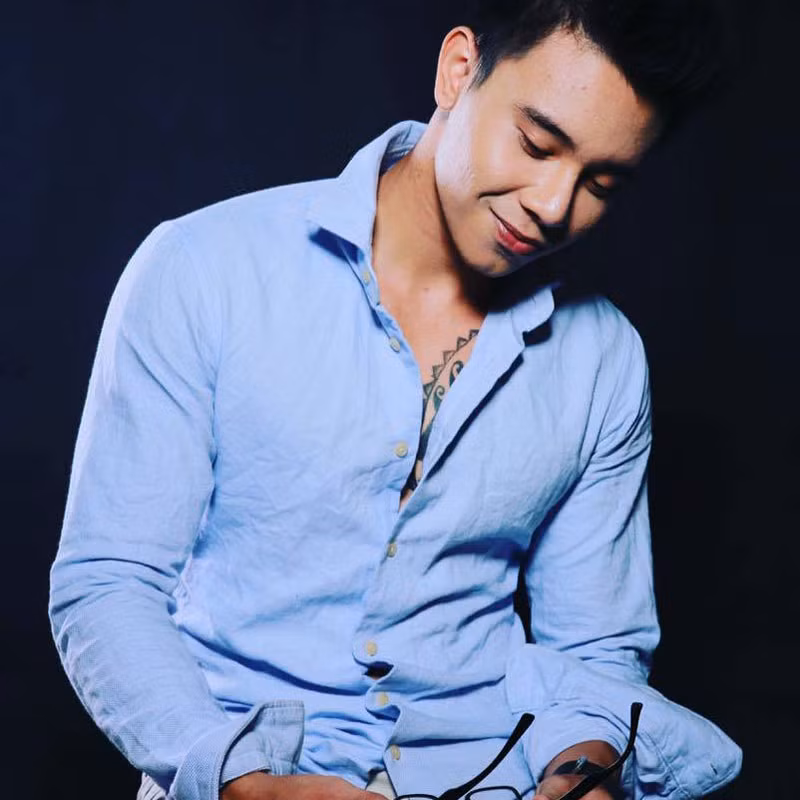 Độc đáo với clip chúc Tết quy tụ hàng chục gương mặt trẻ nổi tiếng ảnh 7