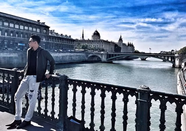 9x điển trai thi đậu tiếp viên hàng không được chị em "săn đón"