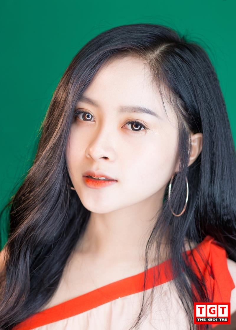 Chẳng thể rời mắt nổi với vẻ ngoài xinh đẹp đầy ngọt ngào của 9x Sài Thành ảnh 2
