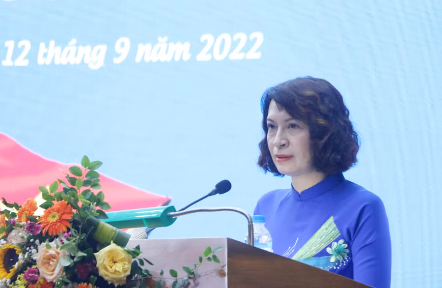 PGS.TS Nguyễn Thị Liên Hương - Thứ trưởng Bộ Y tế phát động chiến dịch truyền thông về phòng chống dịch Covid-19 trong tình hình mới.