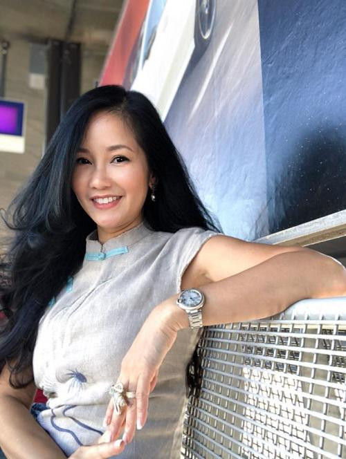 Cận cảnh nhan sắc khác lạ của Hồng Nhung, đến fan ruột cũng không nhận ra ảnh 8 Dụi mắt mấy lần mới nhận ra diva Hồng Nhung, chuyện gì đã xảy ra với nhan sắc cô Bống?