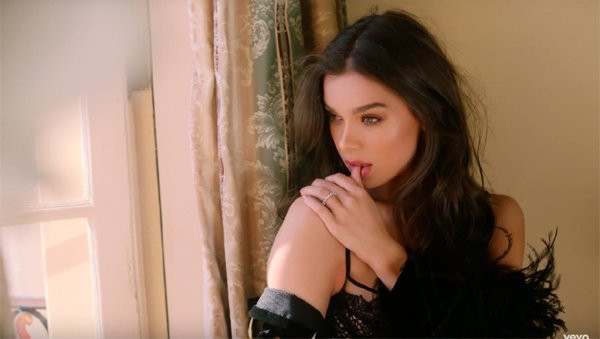 Nữ diễn viên 22 tuổi đóng phim 2.300 tỷ là ai? ảnh 7 Nữ diễn viên 22 tuổi đóng phim 2.300 tỷ là ai?