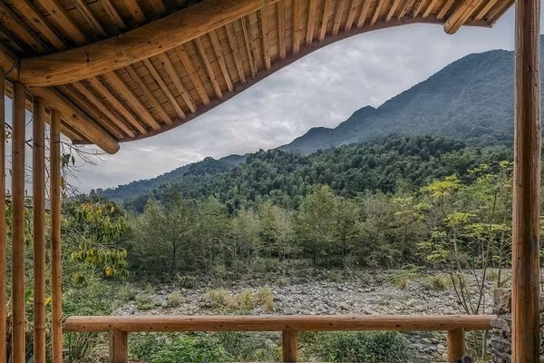 Ngôi nhà tuyệt đẹp cho ai mê phim chưởng Kim Dung ảnh 6