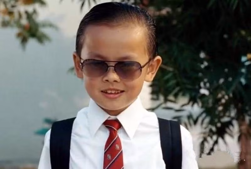 Sốc với ca dậy thì đỉnh cao nhất Cbiz: Từ cậu bé xấu xí lột xác thành thiếu nữ xinh đẹp