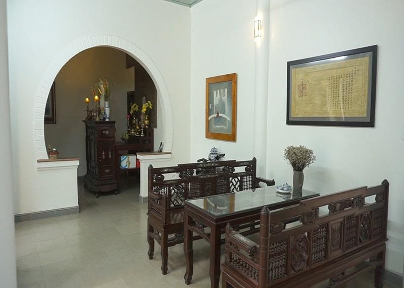 Những món đồ gây tò mò trong dinh cơ “ở ẩn” của Long Nhật tại Huế ảnh 5 16-1544840129-774-width800height571