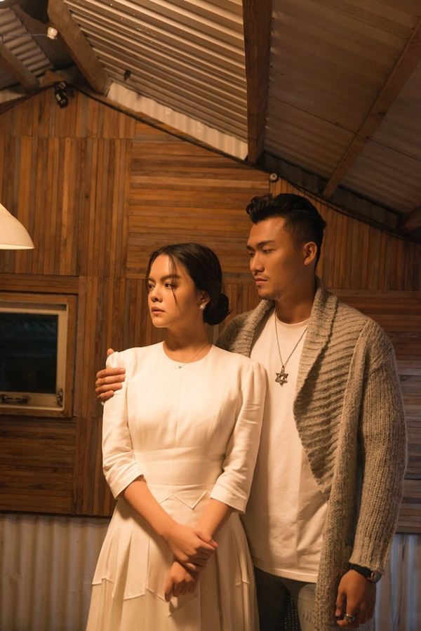 Phạm Quỳnh Anh tiết lộ chuyện tình với tận 3 người đàn ông ảnh 3 Phạm Quỳnh Anh gây tò mò khi kể về chuyện tình với tận 3 người đàn ông-3