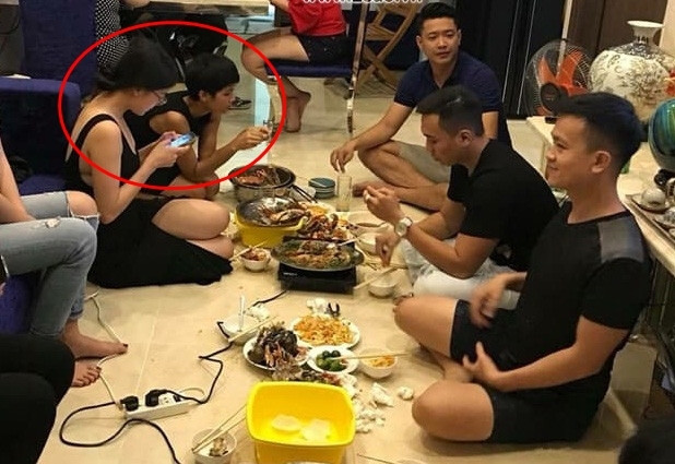 Bị tung bằng chứng sau phát ngôn "chưa từng gặp H"Hen Niê", Phương Khánh nói gì? ảnh 2 Bị tung bằng chứng sau phát ngôn "chưa từng gặp H"Hen Niê", Phương Khánh nói gì? ảnh 2