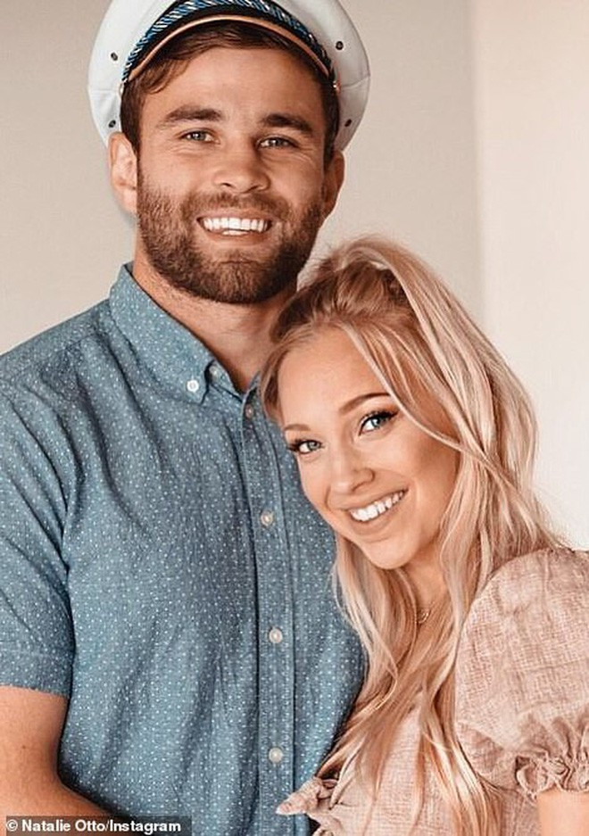 Trúng thưởng chuyến đi nửa tỷ đồng, gái xinh bỏ mặc người yêu vi vu cùng trai lạ ảnh 2