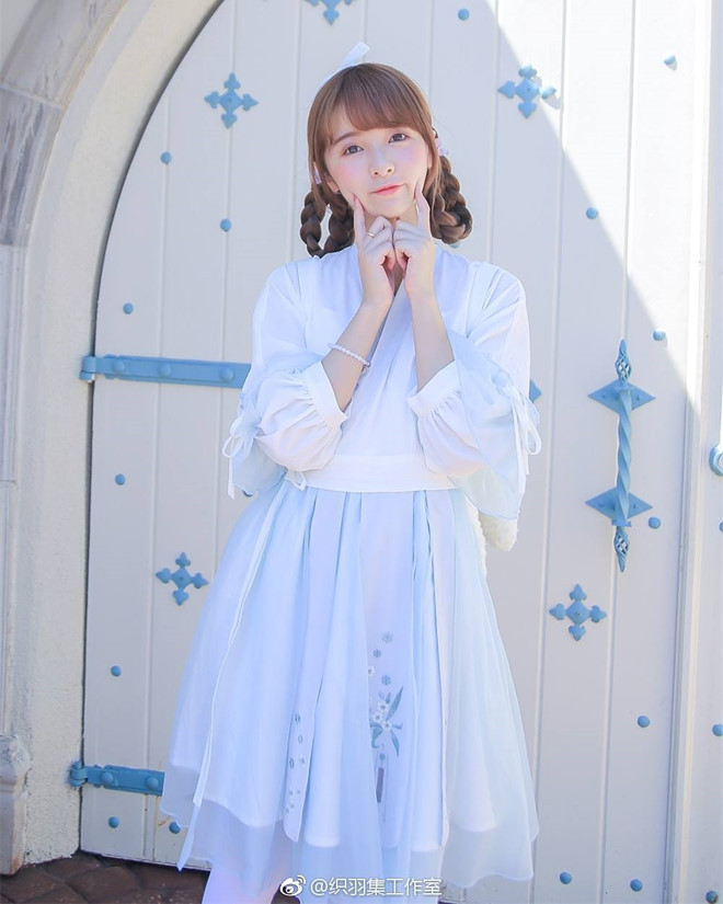 Nhan sắc tuổi thiếu nữ của những sao nhí trong phim Châu Tinh Trì hình ảnh 7 Nhan sac tuoi thieu nu cua nhung sao nhi trong phim Chau Tinh Tri hinh anh 7