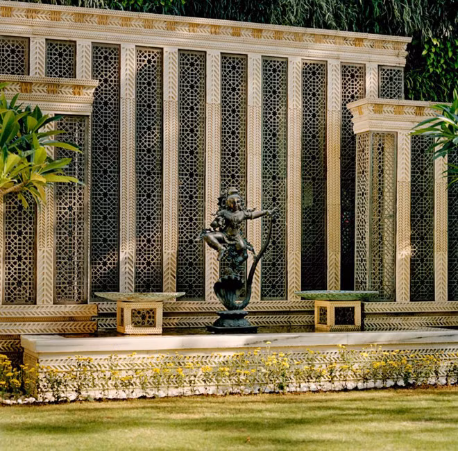 Can canh tu dinh ty do cua gia toc giau nhat chau A hinh anh 5