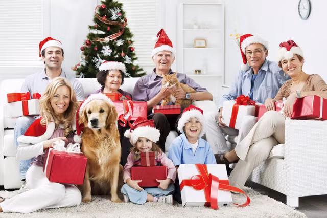 Bộ trưởng Giáo dục Italia kêu gọi các nhà trường giảm số lượng bài về nhà trong dịp Giáng sinh để học sinh có thể dành thời gian cùng gia đình.