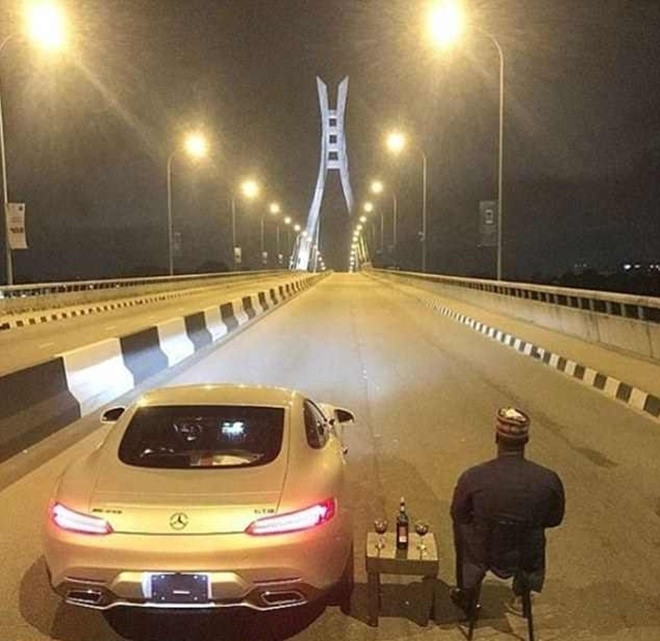 Cuộc sống xa hoa của con nhà giàu châu Phi