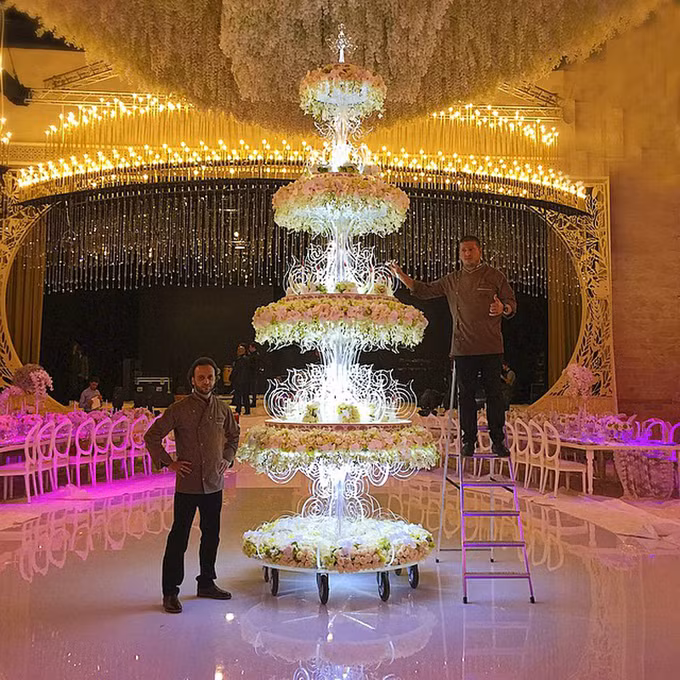 14 tuyệt tác bánh cưới 