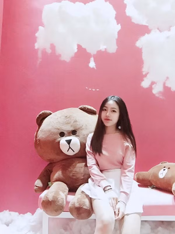 Choáng với thu nhập "khủng" mỗi tháng của nàng mẫu ảnh "nấm lùn" 9x xinh đẹp ảnh 3 Choáng với thu nhập "khủng" mỗi tháng của nàng mẫu ảnh "nấm lùn" 9x xinh đẹp ảnh 3