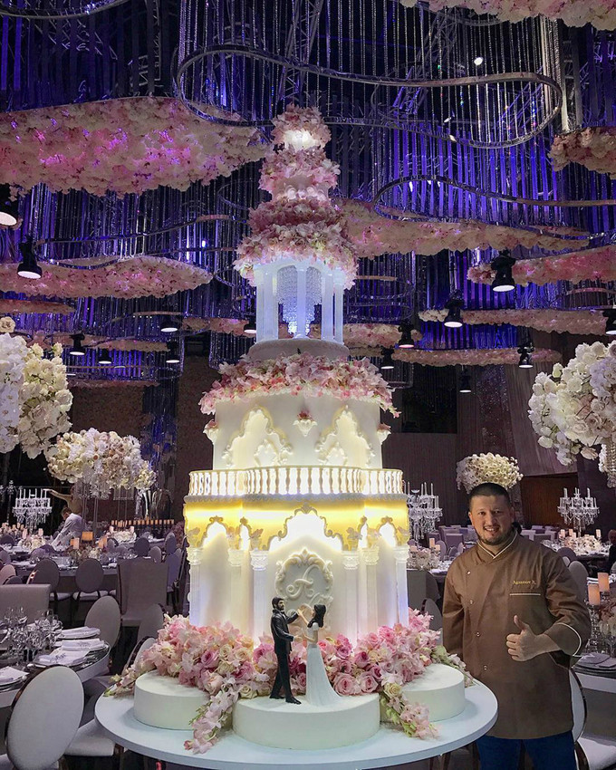 14 chiếc bánh cưới đẹp ngỡ ngàng "bước ra" từ chuyện cổ tích ảnh 13 14 tuyệt tác bánh cưới