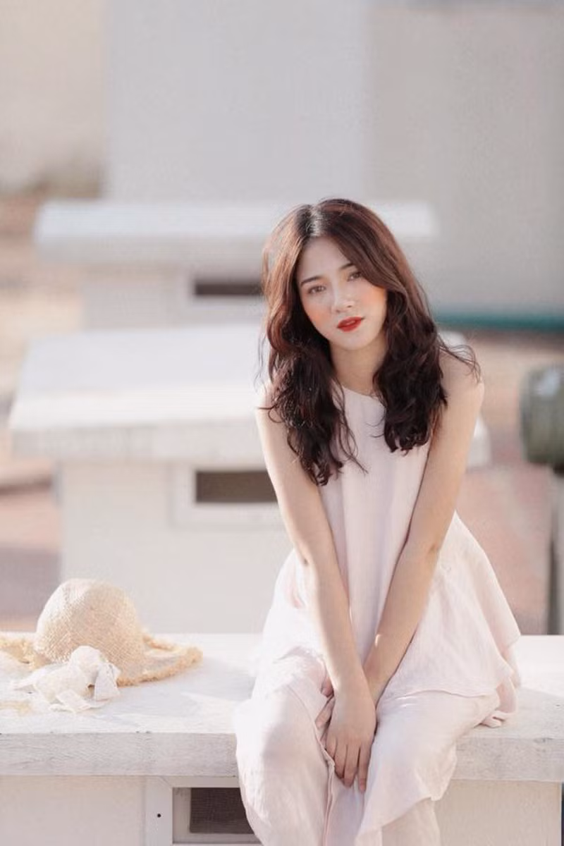 Cô giáo tương lai đẹp như diễn viên - Ảnh 5.