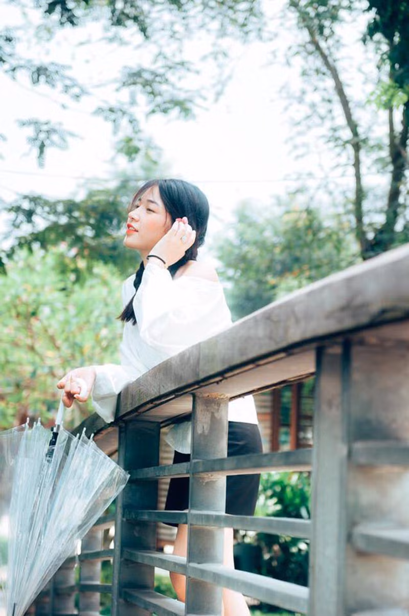 Cô giáo tương lai đẹp như diễn viên - Ảnh 8.