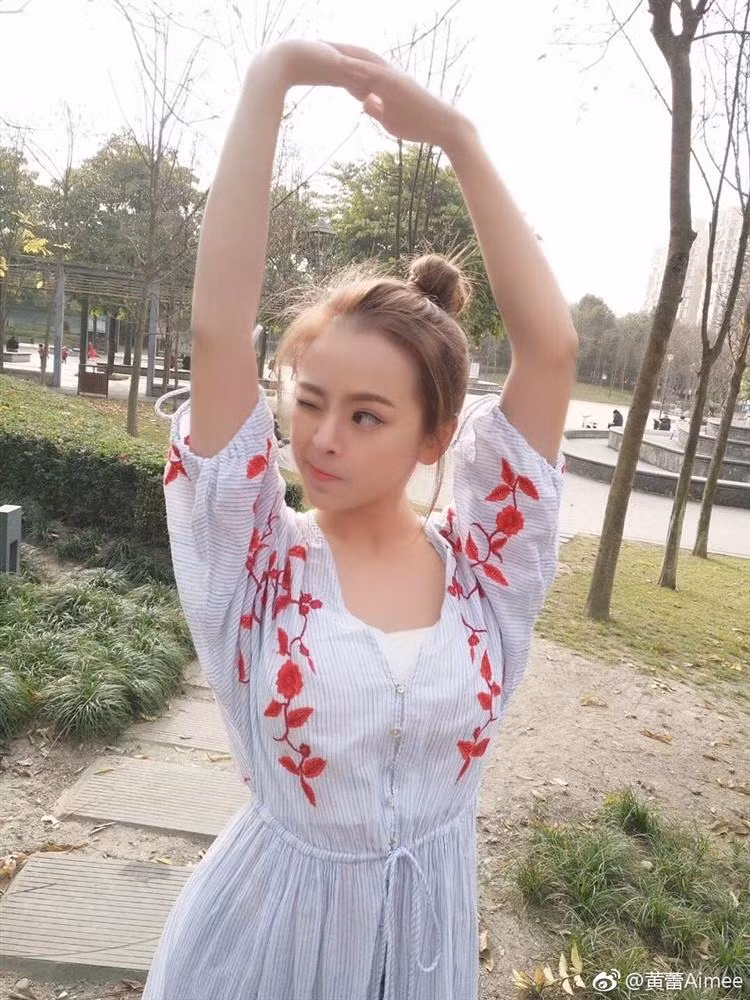 Sốc với ca dậy thì đỉnh cao nhất Cbiz: Từ cậu bé xấu xí lột xác thành thiếu nữ xinh đẹp-5