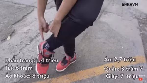 Choáng với những vụ bóc giá khoe đồ bạc tỷ của "hội con nhà giàu" Việt ảnh 4 Choáng với những vụ bóc giá khoe đồ bạc tỷ của hội con nhà giàu Việt