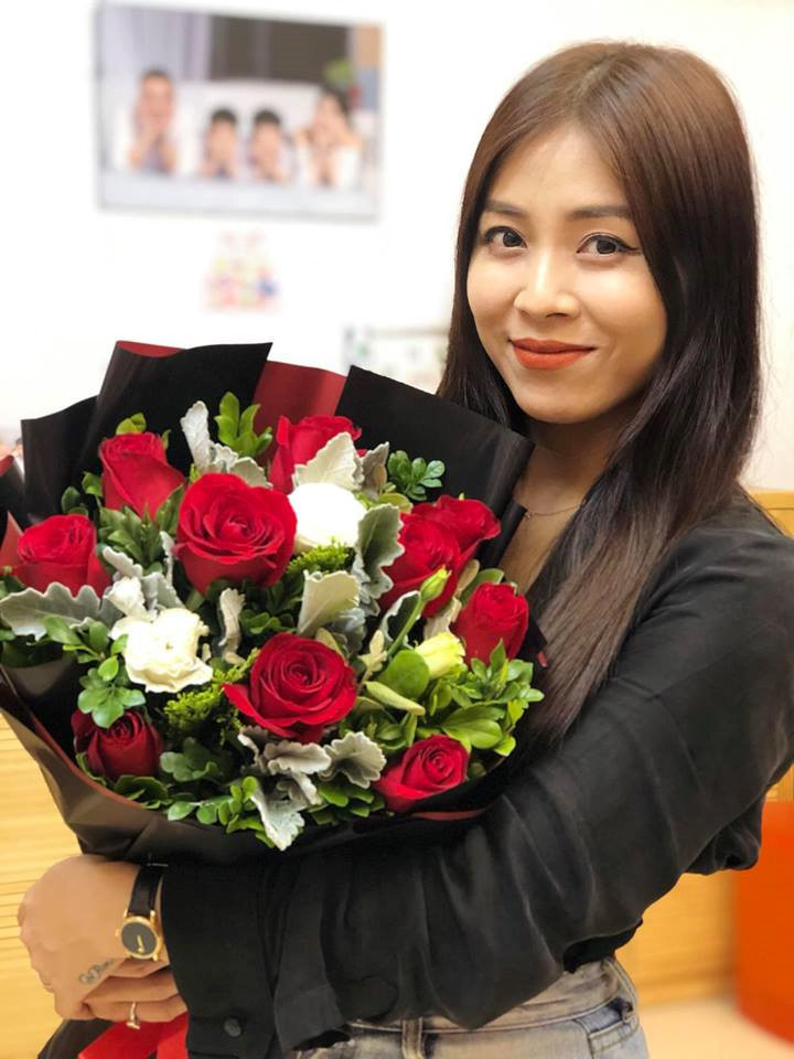 Động thái bất ngờ của MC Hoàng Linh sau ồn ào chia tay chồng chưa cưới - Hình 6 Dong thai bat ngo cua MC Hoang Linh sau on ao chia tay chong chua cuoi-Hinh-6