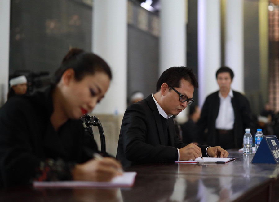 Lễ tang NSND Anh Tú: Người ra đi để lại nỗi tiếc thương - Ảnh 21.