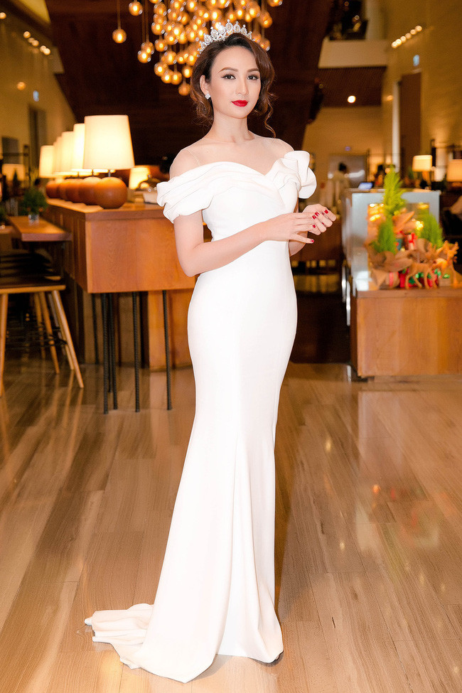 Lạ kỳ 3 nàng hậu độc nhất vô nhị, không thể có bản sao trong lịch sử gần 70 năm các kỳ nhan sắc Việt - Ảnh 8. Lạ kỳ 3 nàng hậu độc nhất vô nhị, không thể có bản sao trong lịch sử gần 70 năm các kỳ nhan sắc Việt - Ảnh 8.