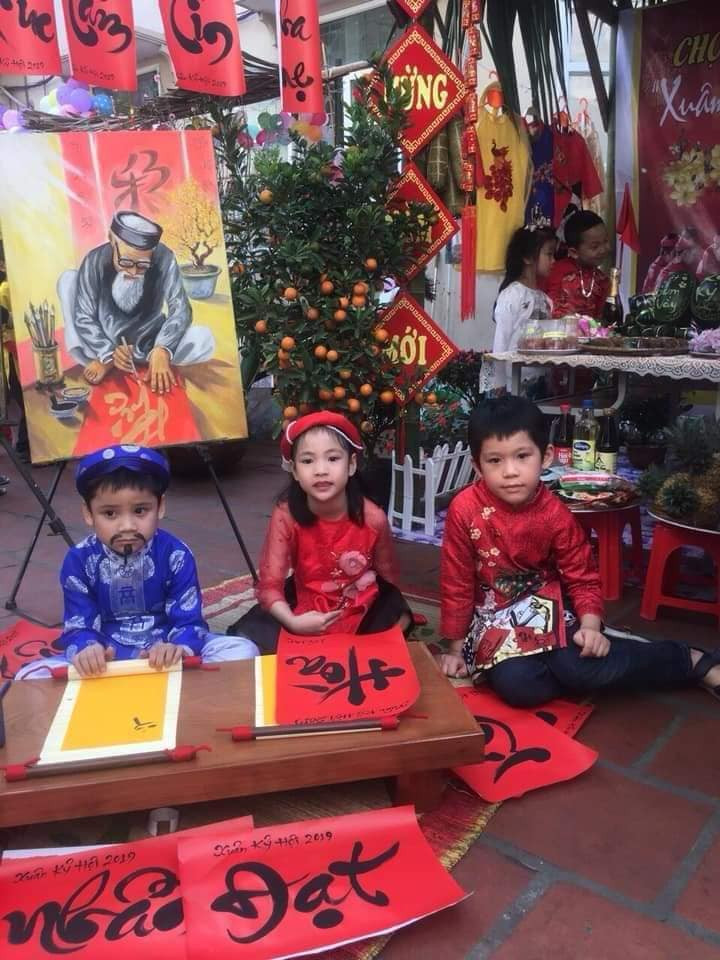 Các "ông đồ nhí" Các "ông đồ nhí"